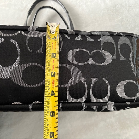 Authentic Coach Gallery Signature 3 Color Lurex Tote Bag - Black/Gray/Silver - Picture 4 of 12